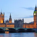 The Royal Boutique Westminster Lodge By London Sleep 9