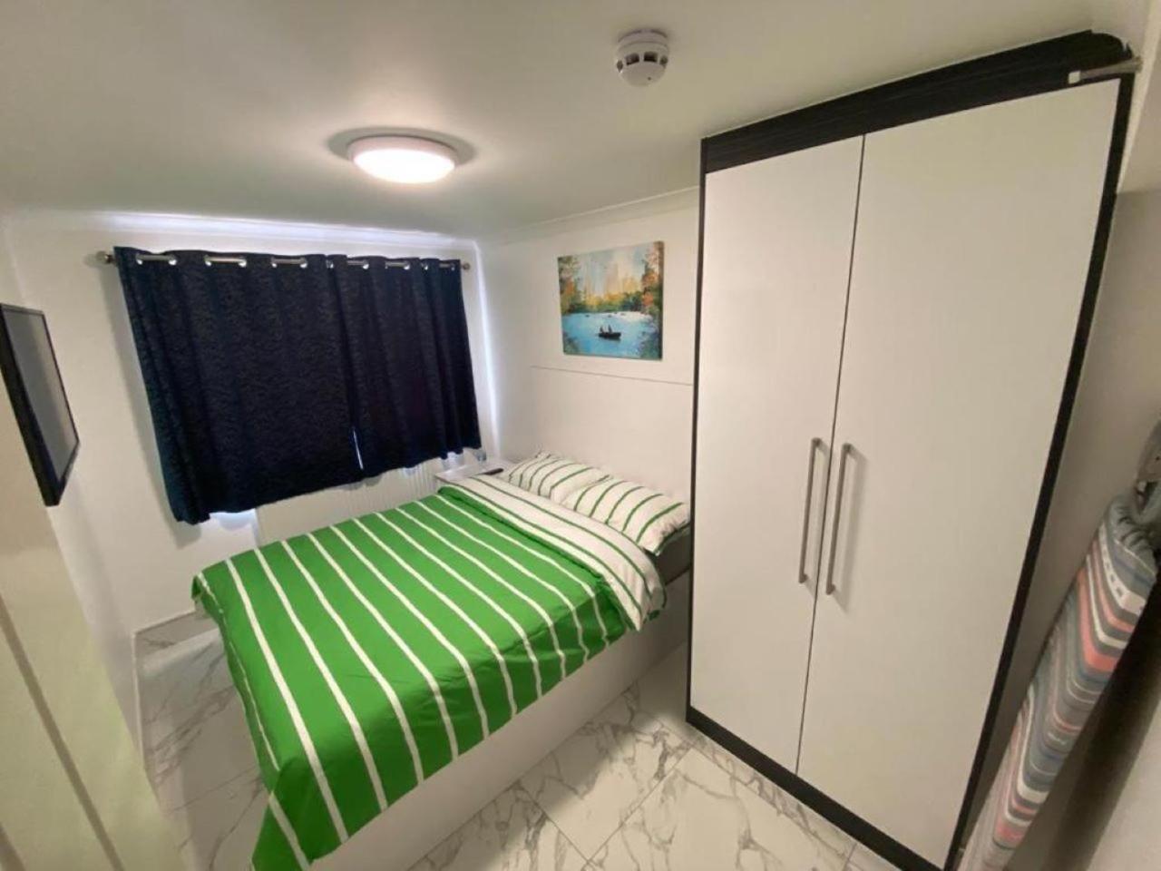 The Royal Boutique Westminster By London Sleep 9 Holiday home *